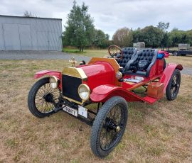 David & Yvonne Bell's 1915 Model T Ford Speedster Fronty.